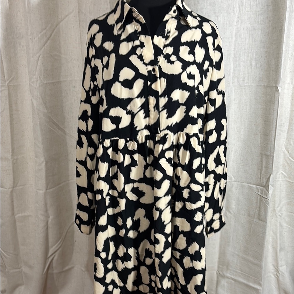 SHEIN Black and Cream Patterned Tunic Style Dress